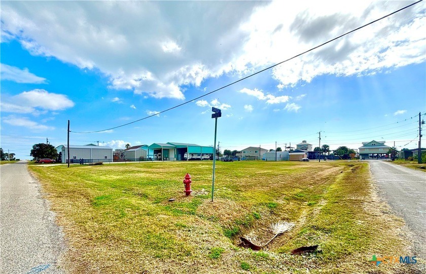 ALL YOU NEED IN POC! 2 LOTS AT THE CORNER OF 3rd and OLIVE! (50 - Beach Lot for sale in Port O Connor, Texas on Beachhouse.com