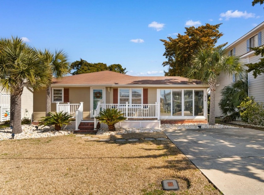 If you've been picturing a place where you can wake up, pour a - Beach Home for sale in North Myrtle Beach, South Carolina on Beachhouse.com