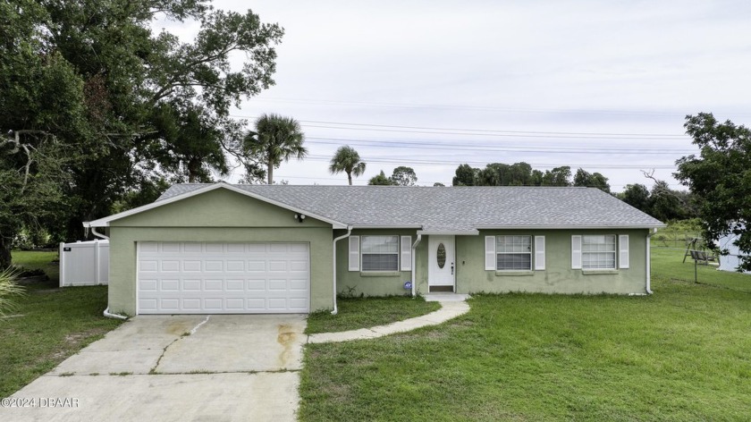 NO FLOODING DURING MILTON!! 3 BED/ 2 BATH/ 2 CAR ~Centrally - Beach Home for sale in Port Orange, Florida on Beachhouse.com