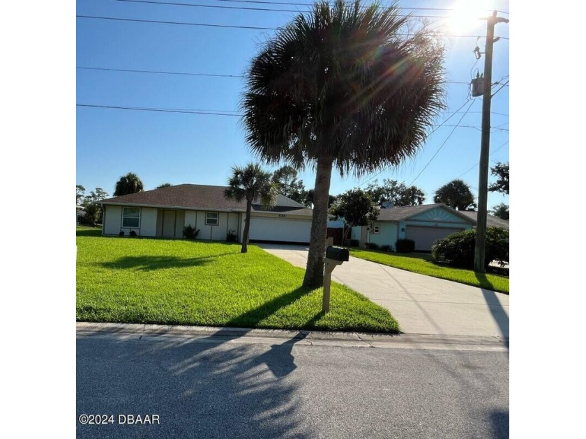 Welcome home to this beautifully renovated, 3/2 split level - Beach Home for sale in Ormond Beach, Florida on Beachhouse.com