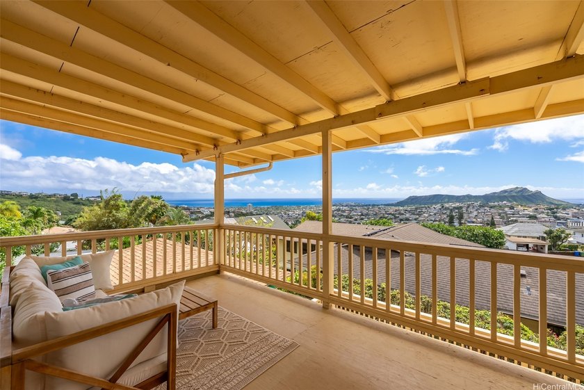 Nestled in one of Honolulu's most beloved neighborhoods - Beach Home for sale in Honolulu, Hawaii on Beachhouse.com