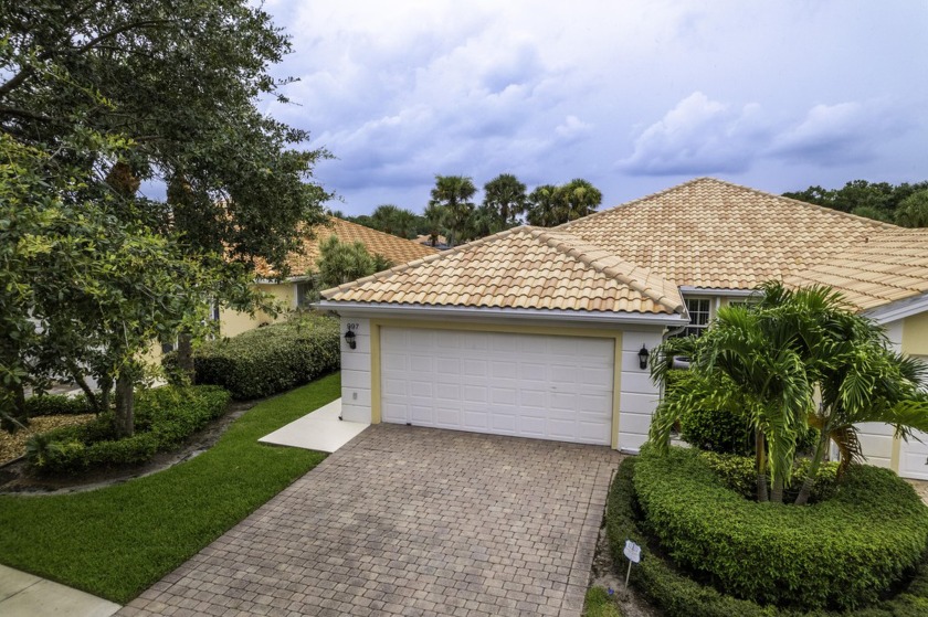 BRAND NEW ROOF!!! New roof scheduled to be installed in August - Beach Home for sale in Stuart, Florida on Beachhouse.com