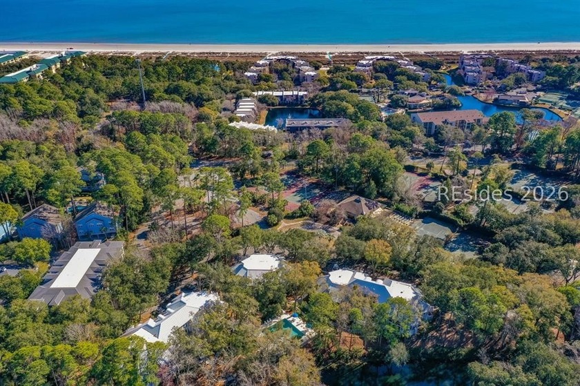 Why own more than you can use? Premium location and walking - Beach Home for sale in Hilton Head Island, South Carolina on Beachhouse.com