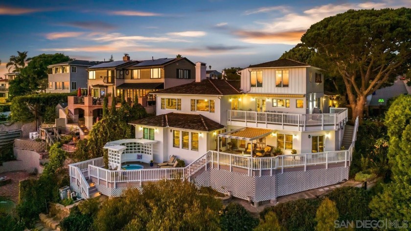 Indulge in luxury living with breathtaking panoramic vistas at - Beach Home for sale in San Diego, California on Beachhouse.com