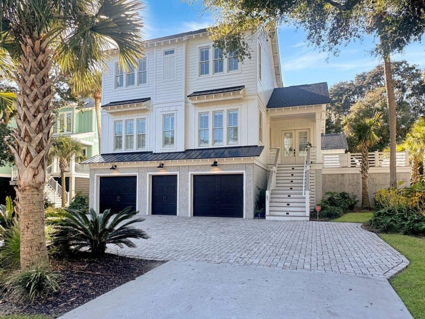 Where relaxed island living meets true luxury! This stunning - Beach Home for sale in Isle of Palms, South Carolina on Beachhouse.com