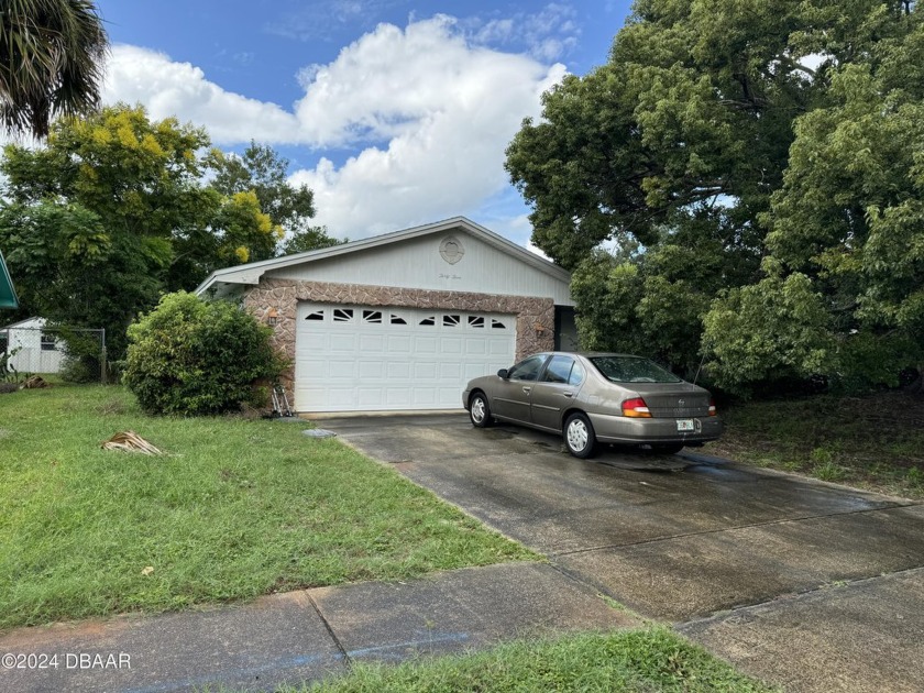 Lots of Potential in single story ranch style home with split - Beach Home for sale in Port Orange, Florida on Beachhouse.com