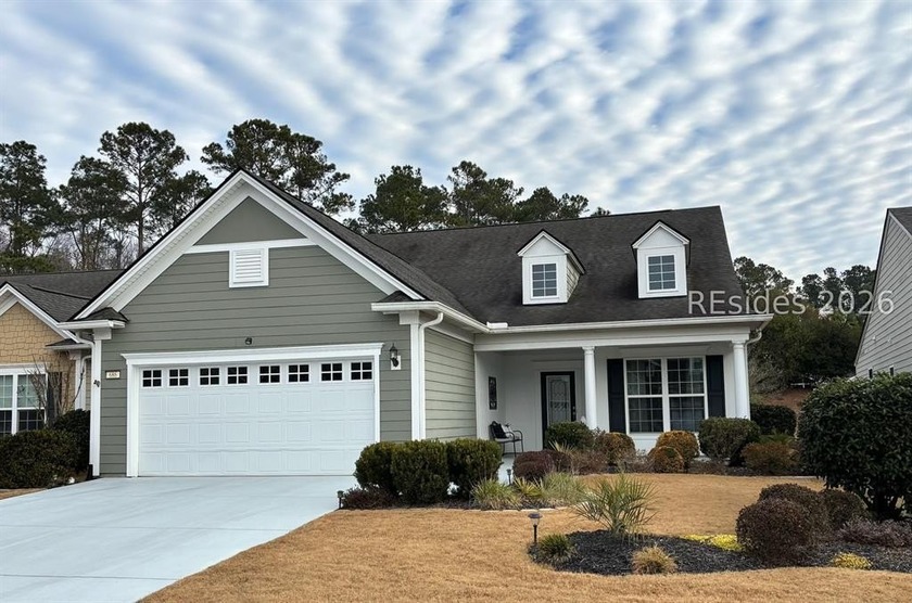 This beautifully upgraded Castle Rock model in Sun City Hilton - Beach Home for sale in Okatie, South Carolina on Beachhouse.com
