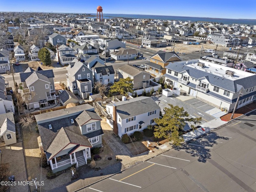 BEACH HAVEN-OCEANSIDE-This duplex offers 1,712 square feet of - Beach Townhome/Townhouse for sale in Beach Haven, New Jersey on Beachhouse.com