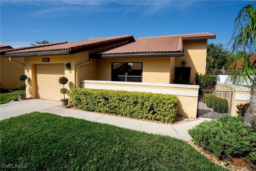 This charming 3-bedroom, 2-bathroom stand-alone villa is nestled - Beach Home for sale in Fort Myers, Florida on Beachhouse.com