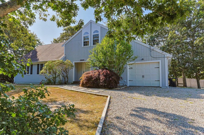 From the moment you enter 3 Pilgrim Terrace, your worries will - Beach Home for sale in Dennis Port, Massachusetts on Beachhouse.com