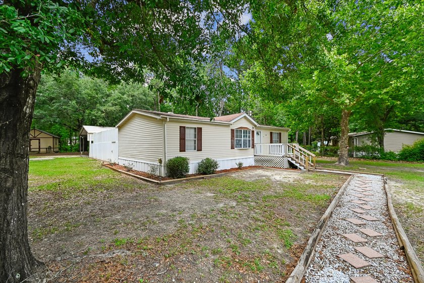 Looking for space, privacy, and easy coastal living? This - Beach Home for sale in Freeport, Florida on Beachhouse.com