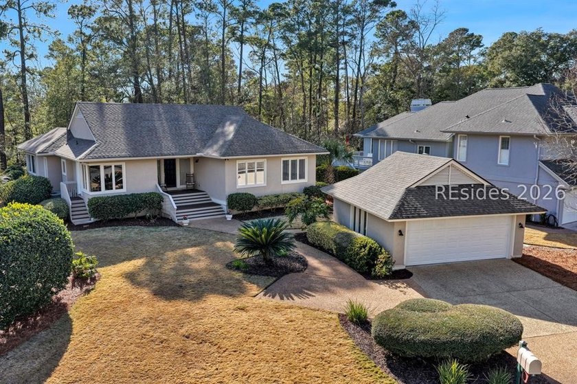 Light-filled and beautifully updated, this 3-bedroom, 2-bath - Beach Home for sale in Hilton Head Island, South Carolina on Beachhouse.com