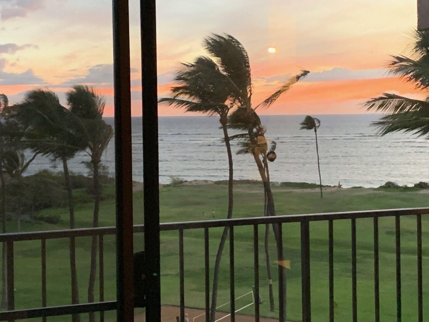 Welcome to your dream retreat!  This stunning top floor, corner - Beach Condo for sale in Kihei, Hawaii on Beachhouse.com