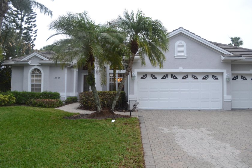 Amazing deals like this do not come around very often! 4-bedroom - Beach Home for sale in Palm City, Florida on Beachhouse.com
