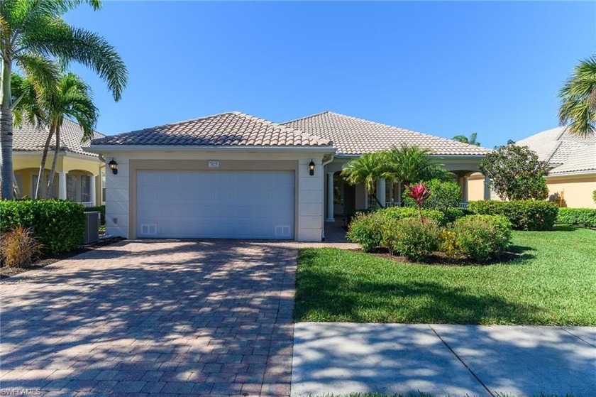 Come see this rarely available Carlyle model in the popular - Beach Home for sale in Naples, Florida on Beachhouse.com