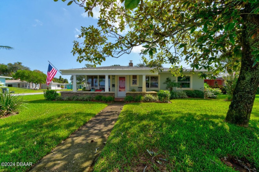 Welcome to your charming slice of paradise in Daytona Beach! - Beach Home for sale in Daytona Beach, Florida on Beachhouse.com