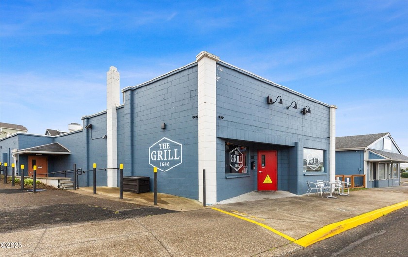 An exceptional opportunity to acquire 2 adjacent properties - Beach Commercial for sale in Lincoln City, Oregon on Beachhouse.com