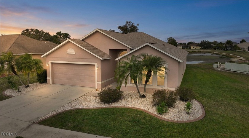 Welcome to this inviting 3 bedroom, 2 bath single family home - Beach Home for sale in Punta Gorda, Florida on Beachhouse.com