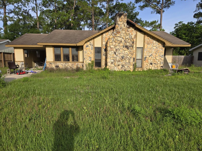Bring your contractor to rebuild this house~ The house burned - Beach Lot for sale in Fort Walton Beach, Florida on Beachhouse.com