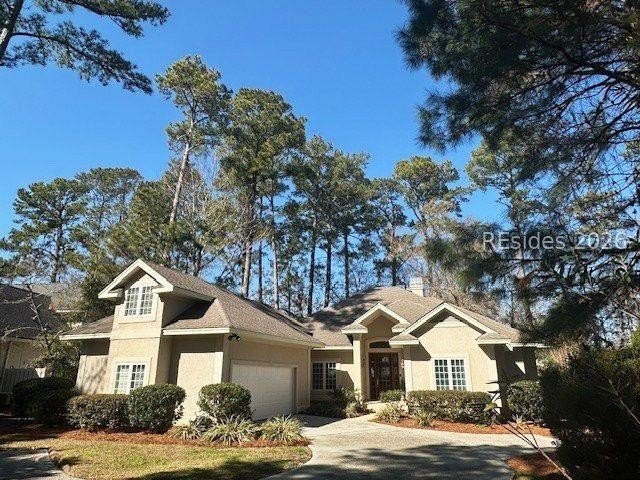 Great opportunity to own in Palmetto Hall!  This 3 bedroom/2.5 - Beach Home for sale in Hilton Head Island, South Carolina on Beachhouse.com