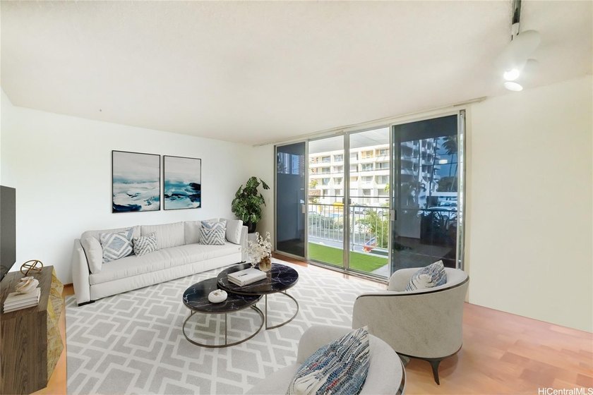 Welcome Home to Kaualana Manor 1! Seize this amazing opportunity - Beach Condo for sale in Honolulu, Hawaii on Beachhouse.com