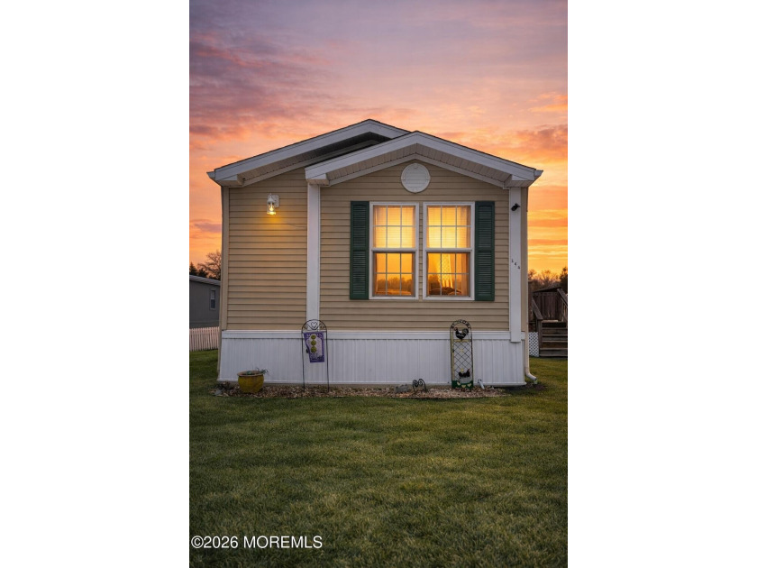 Welcome to Pine Acres Manor! This spacious 2-bedroom - Beach Home for sale in Toms River, New Jersey on Beachhouse.com