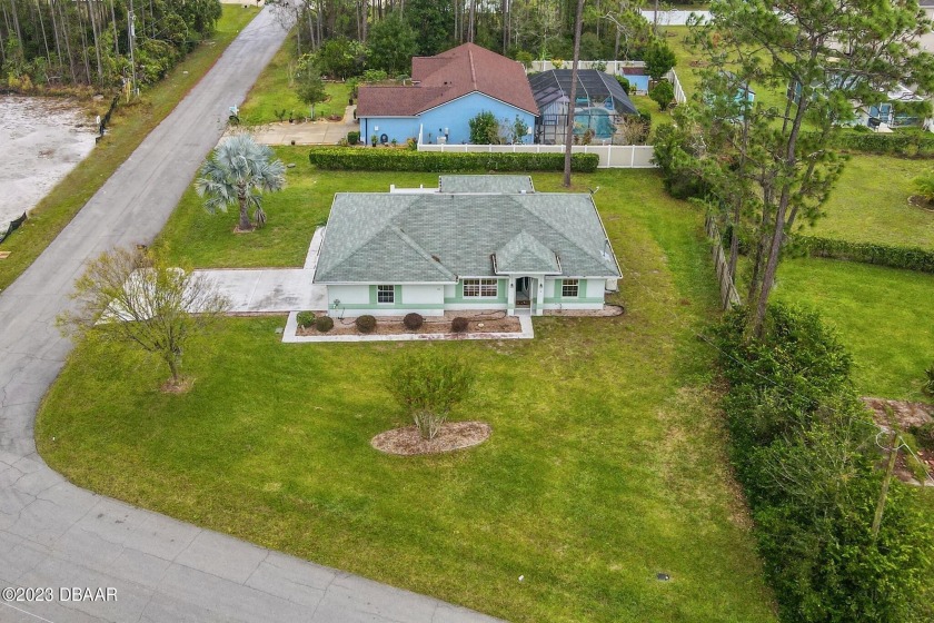 RARE opportunity to own a well maintained home UNDER $300k!!! - Beach Home for sale in Palm Coast, Florida on Beachhouse.com