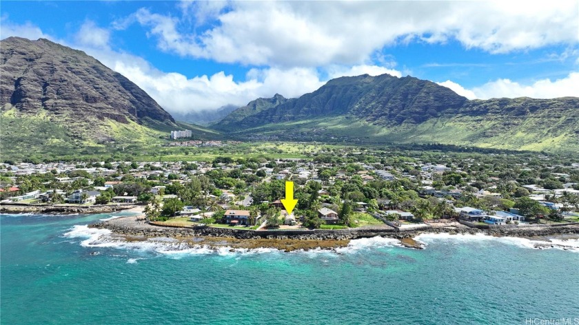 This is a rare opportunity to purchase an OCEANFRONT property on - Beach Home for sale in Waianae, Hawaii on Beachhouse.com