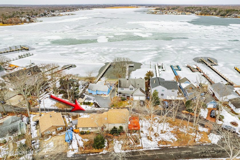 Looking for a WATERFRONT COMMUNITY with a private beach - Beach Home for sale in Brick, New Jersey on Beachhouse.com