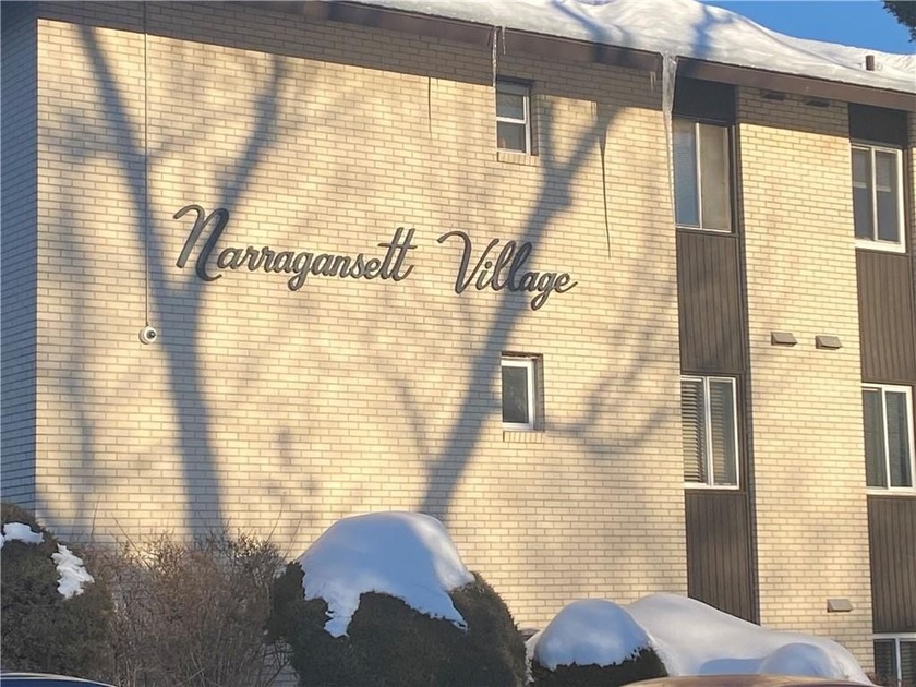 Welcome to Narragansett Village! This first-level condo features - Beach Condo for sale in Warwick, Rhode Island on Beachhouse.com