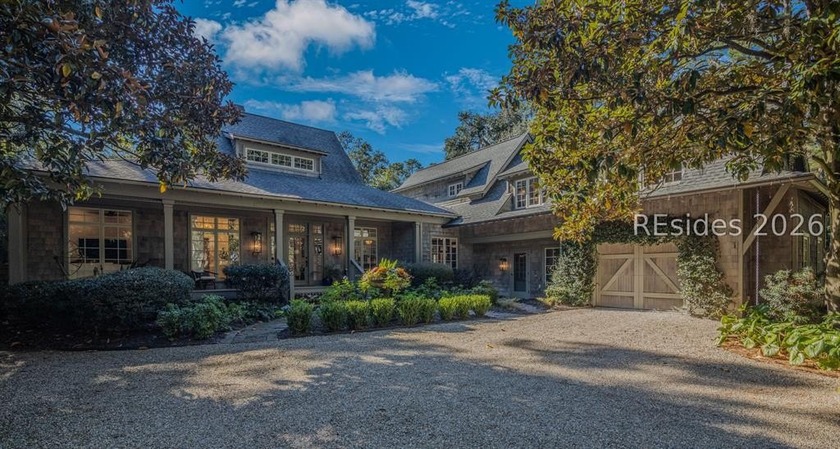 20 Old Tabby Links is a thoughtfully renovated residence ideally - Beach Home for sale in Bluffton, South Carolina on Beachhouse.com