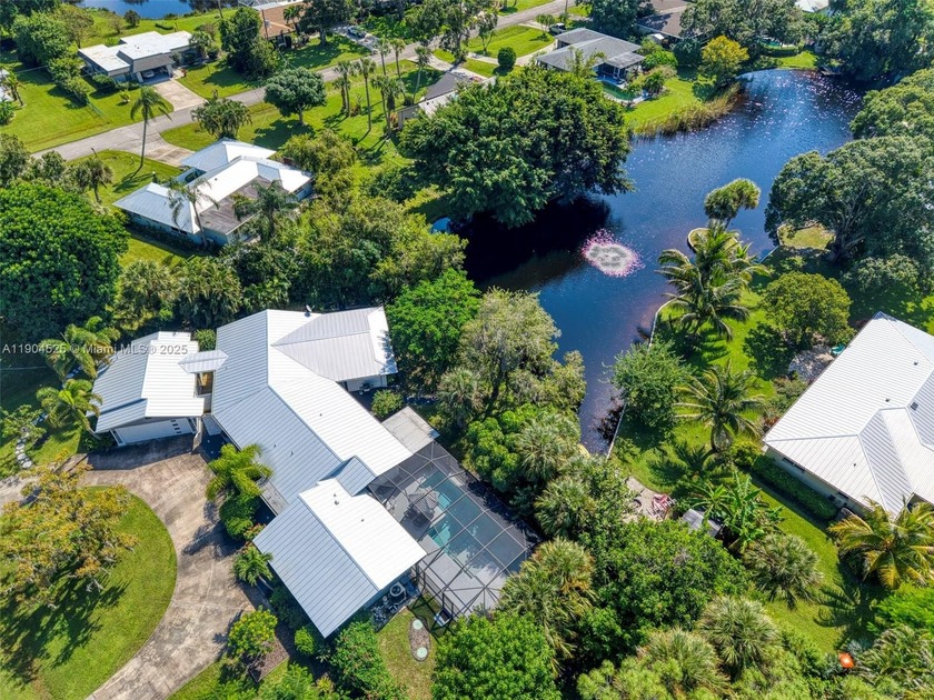 Welcome to your picturesque lakefront sanctuary in desirable - Beach Home for sale in Vero Beach, Florida on Beachhouse.com