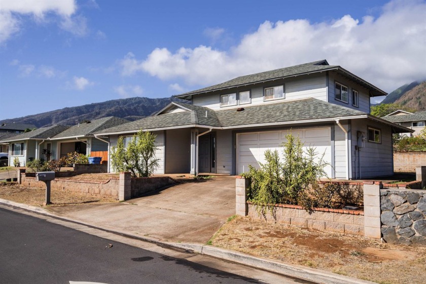 Welcome to Waiolani!  This centrally located home on the slopes - Beach Home for sale in Wailuku, Hawaii on Beachhouse.com