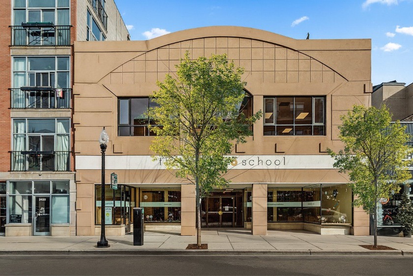 Prime Business Opportunity in the heart of Lakeview! Ideally - Beach Commercial for sale in Chicago, Illinois on Beachhouse.com