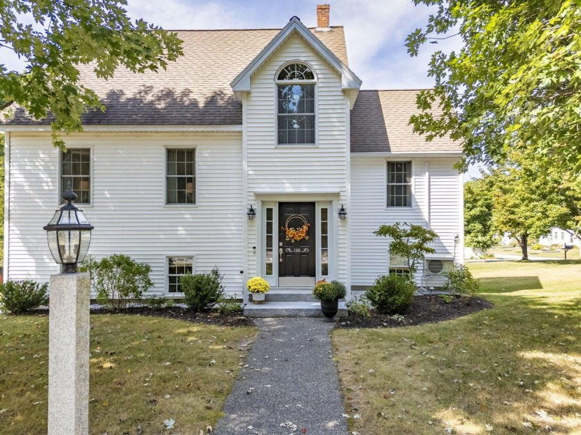 Welcome to 1101 Highland Avenue, a charming contemporary home - Beach Home for sale in South Portland, Maine on Beachhouse.com