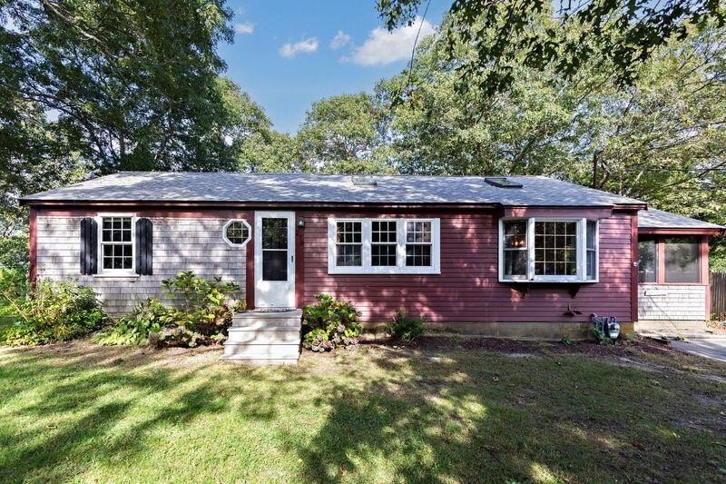 Don't miss this opportunity to own a charming home with deeded - Beach Home for sale in Dennis, Massachusetts on Beachhouse.com