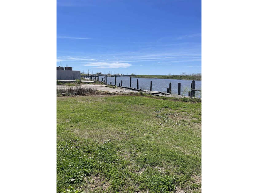 Perfect Spot for a camp!!  Almost but not outside the locks, on - Beach Lot for sale in Montegut, Louisiana on Beachhouse.com
