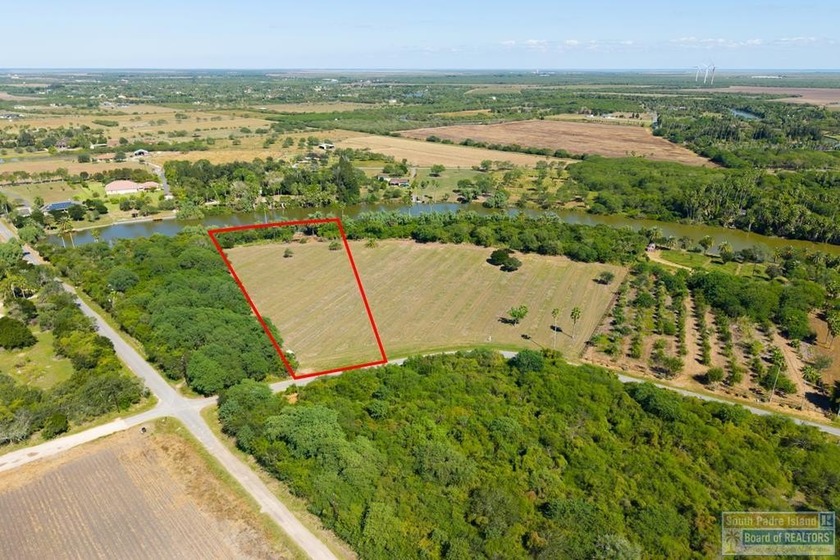 Beautiful 2.4-acre tract located in the beautiful town of - Beach Lot for sale in Bayview, Texas on Beachhouse.com