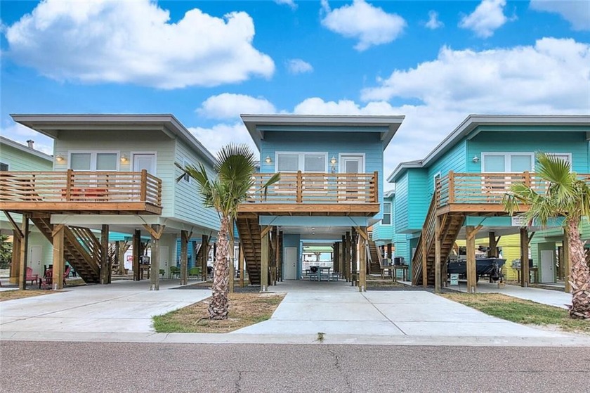 Adorable beach bungalow constructed in 2020- ready for you to - Beach Condo for sale in Port Aransas, Texas on Beachhouse.com