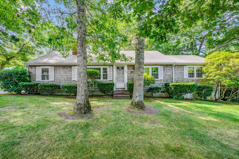 Charming Cape Cod Ranch Near Craigville & Covell's Beaches Just - Beach Home for sale in Centerville, Massachusetts on Beachhouse.com