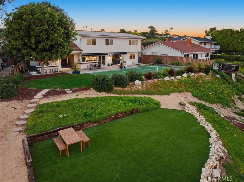 Sweeping city, downtown and mountain views set the tone at this - Beach Home for sale in Rancho Palos Verdes, California on Beachhouse.com