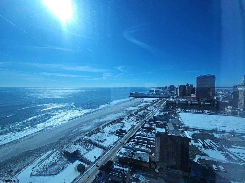 Prime Boardwalk condo in the heart of Atlantic City! This - Beach Condo for sale in Atlantic City, New Jersey on Beachhouse.com