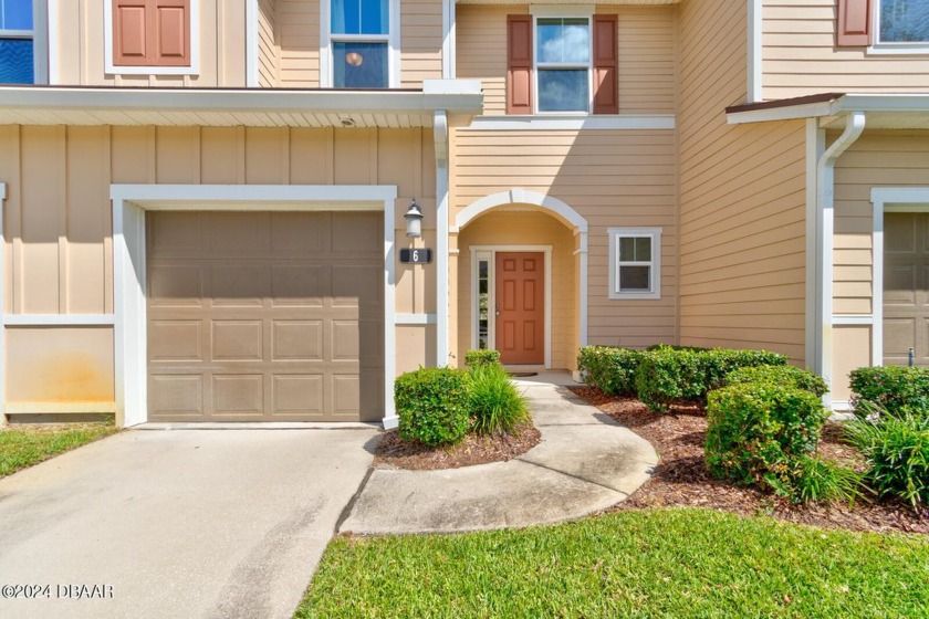 Modern 3-Bedroom Townhome in Ormond Beach. All furniture is - Beach Home for sale in Ormond Beach, Florida on Beachhouse.com