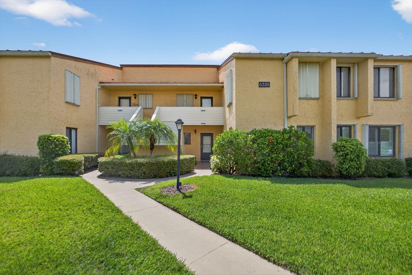 Enjoy the lifestyle you deserve in this renovated 2024 apartment - Beach Condo for sale in Stuart, Florida on Beachhouse.com