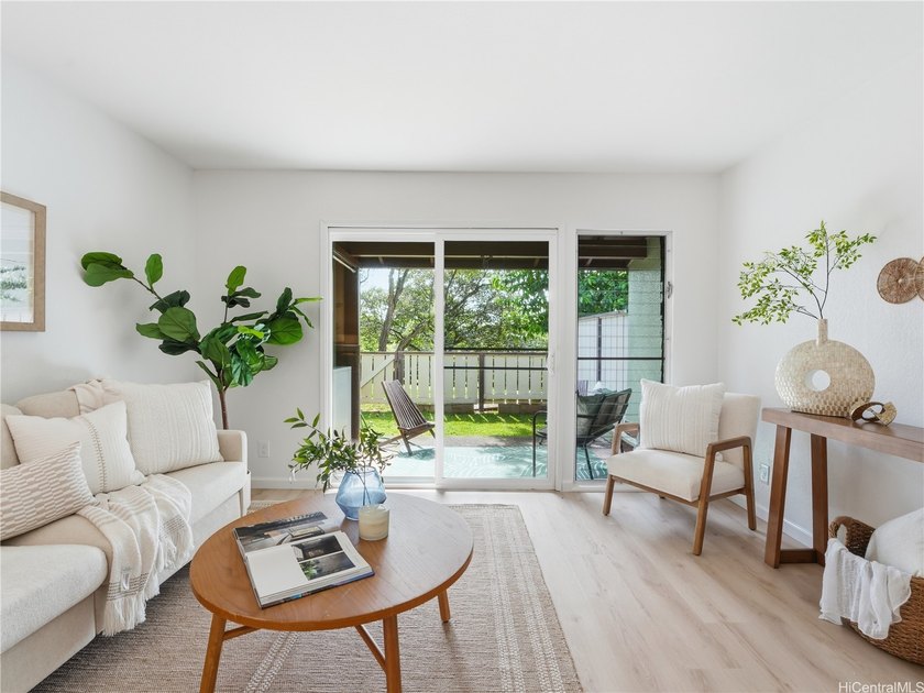 Welcome to this beautifully updated 2-bedroom, 1.5-bath split - Beach Condo for sale in Mililani, Hawaii on Beachhouse.com