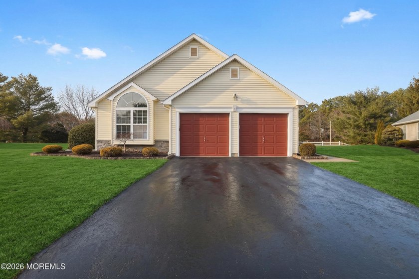 Come see this move-in-ready, Devon Model. Located in Lake Ridge - Beach Home for sale in Toms River, New Jersey on Beachhouse.com