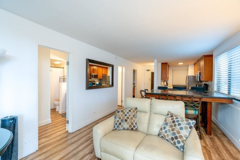 Kahana Manor Unit 220 is a tastefully remodeled 2bd/2bth - Beach Condo for sale in Lahaina, Hawaii on Beachhouse.com