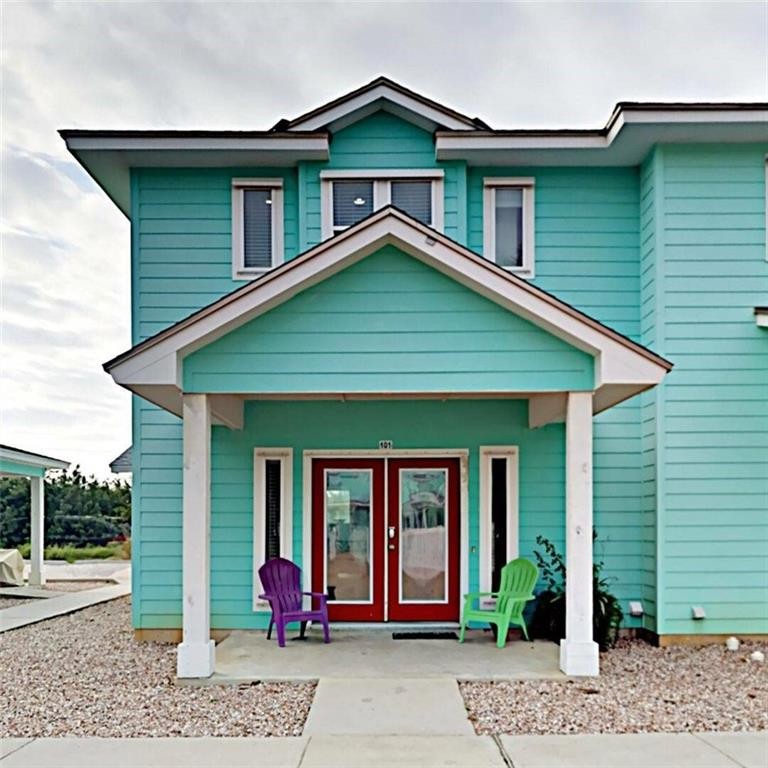 The Commons unit 101 is great candidate for your vacation home - Beach Townhome/Townhouse for sale in Port Aransas, Texas on Beachhouse.com