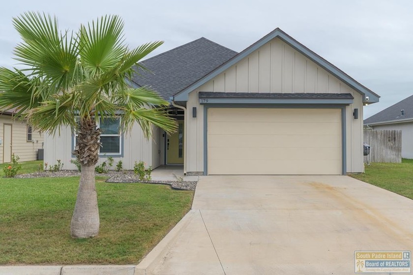 Freshly painted and ready for its new owners.  This pristinely - Beach Home for sale in Laguna Vista, Texas on Beachhouse.com