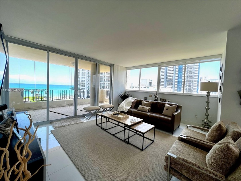 Unique building with wrap around view of bay, city and ocean - Beach Condo for sale in Miami  Beach, Florida on Beachhouse.com